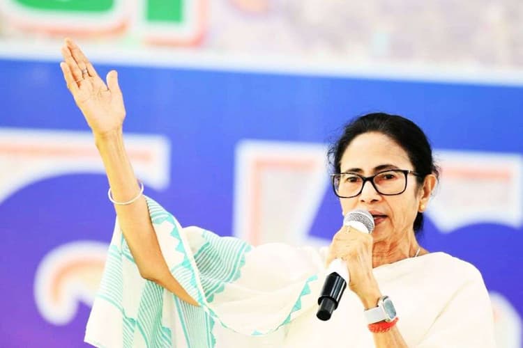 चाहे वे मेरा गला काट दें…, मुर्शिदाबाद में एनआरसी और डिटेंशन सेंटर पर ममता बनर्जी का बड़ा बयान