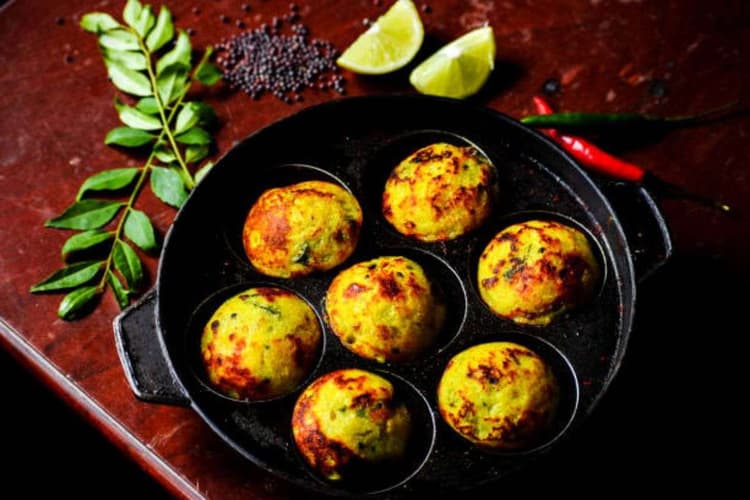 Capsicum Appam Recipe: झटपट ब्रेकफास्ट के लिए नो टेंशन, बस मिनटों में ऐसे बनाएं शिमला मिर्च अप्पम