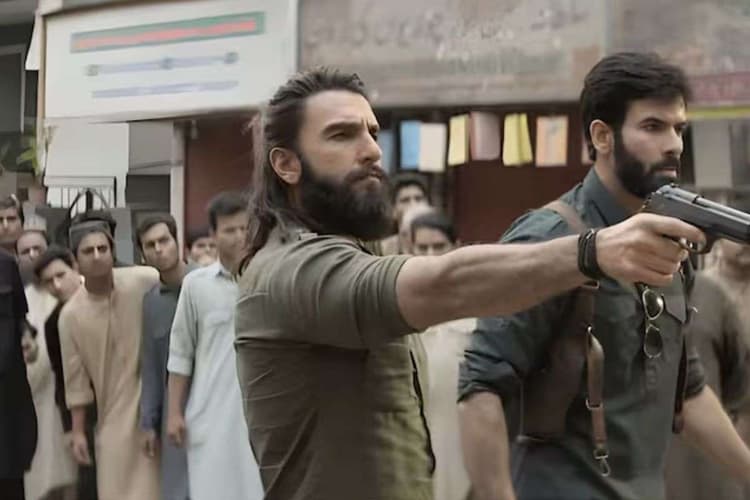Dhurandhar Box Office Records: बॉक्स ऑफिस पर तबाही बनी ‘धुरंधर’, ओपनिंग वीकेंड में रचा नया इतिहास, टूटे ‘सैयारा’, ‘कांतारा 1’ और ‘सिकंदर’ के रिकॉर्ड