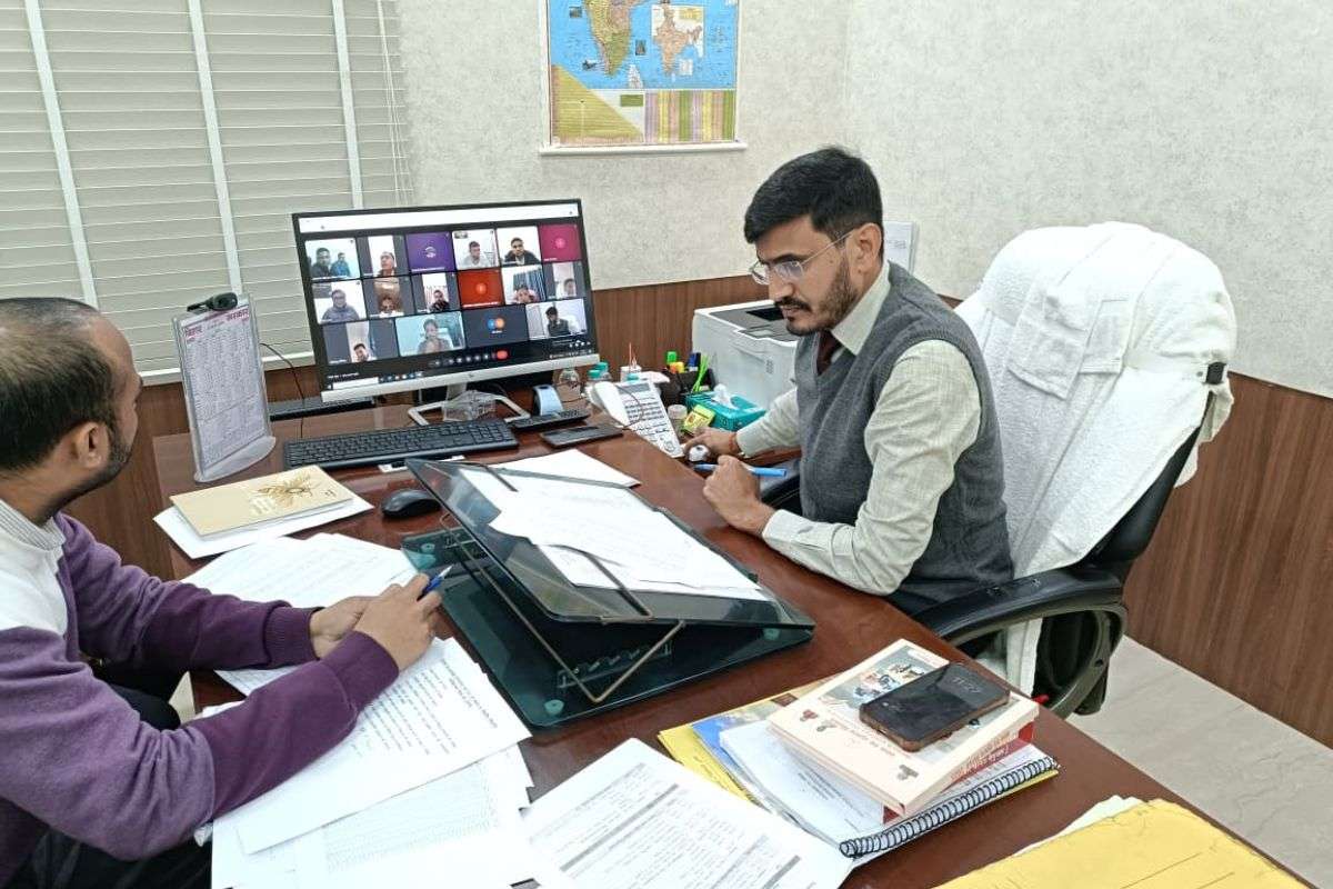 Instructions issued to set daily targets show-cause notices issued to 10 districts in Bihar Instructions issued to set daily targets show-cause notices issued to 10 districts in Bihar