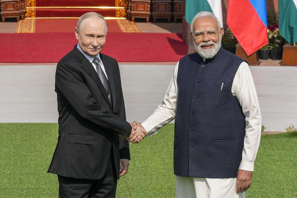 PM Narendra Modi With Russian President Vladimir Putin PM Narendra Modi With Russian President Vladimir Putin