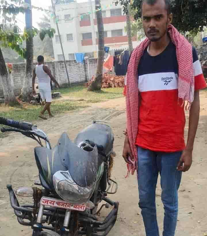 चोरी की बाइक के साथ युवक को दबोचा