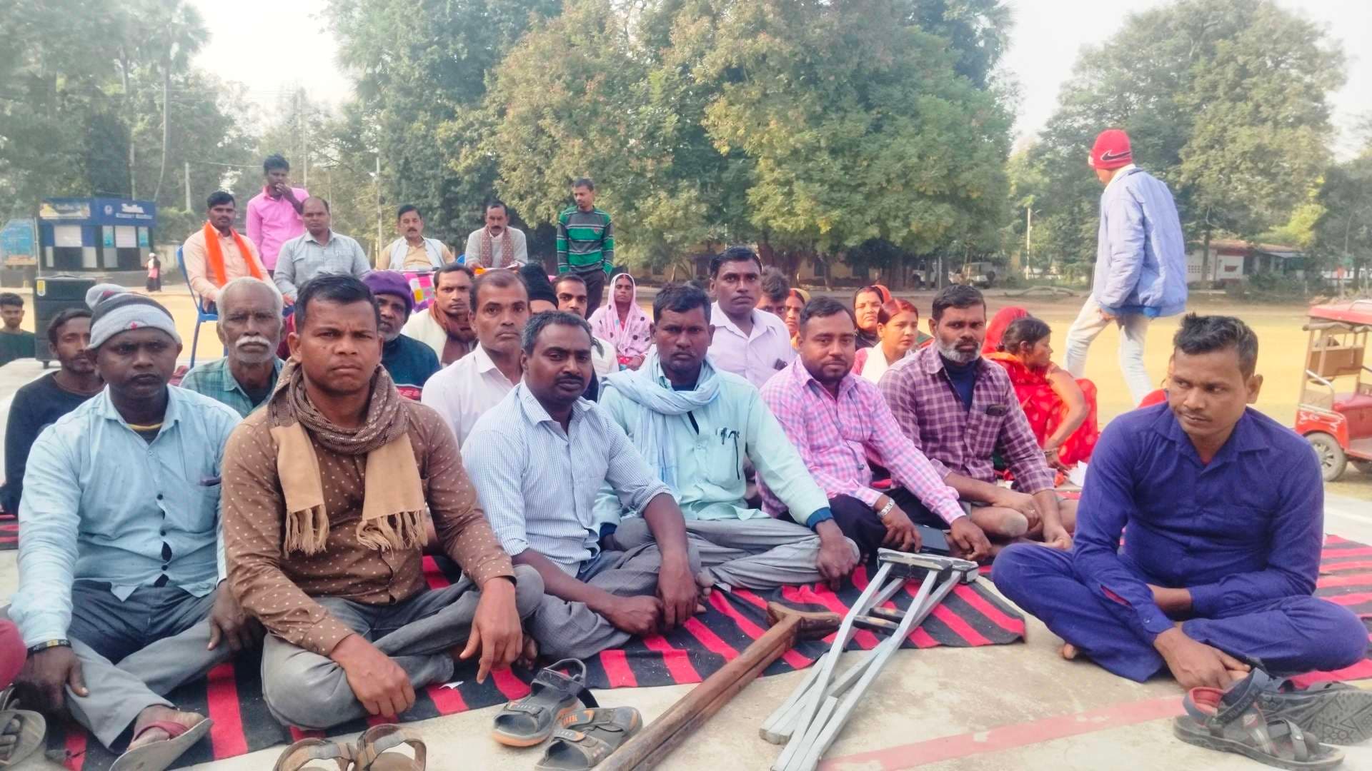 दिव्यांगों के लिए अलग हो काउंटर की व्यवस्था