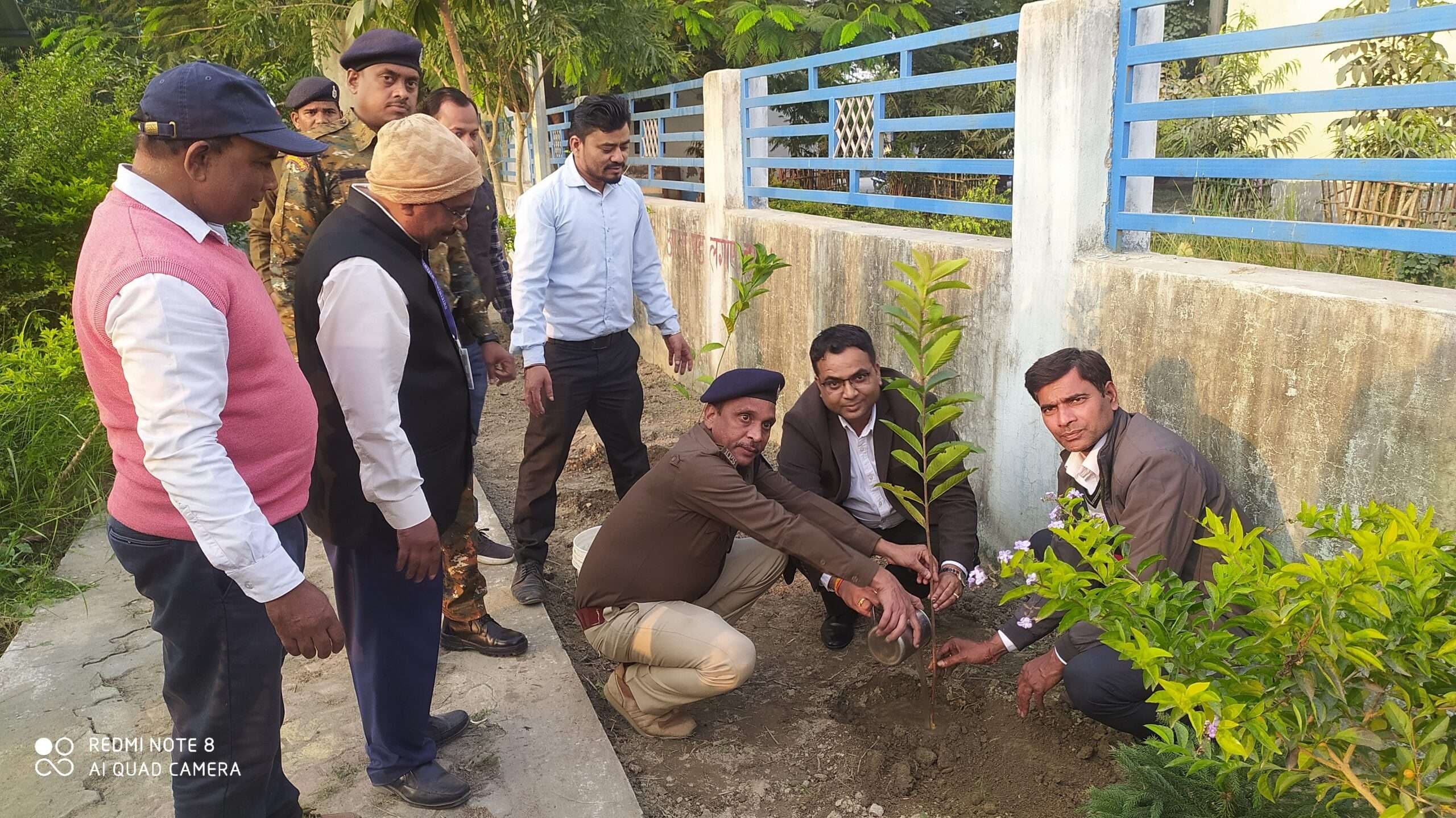 एसडीओ ने पार्क में किया पौधरोपण