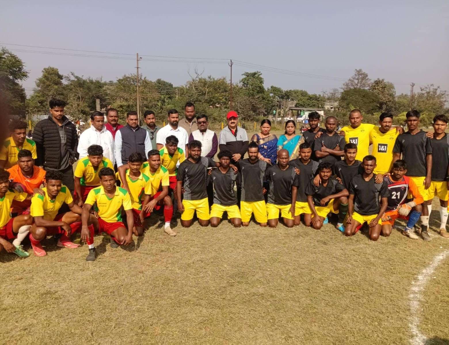 Bokaro News : वारसी ब्रदर्स क्लब ने ढोरी एफसी क्लब को हराया