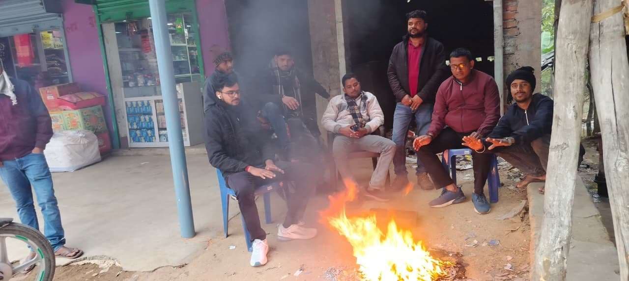 पछुआ हवा ने बढ़ायी कनकनी, डीएम ने बदली स्कूल की टाइमिंग