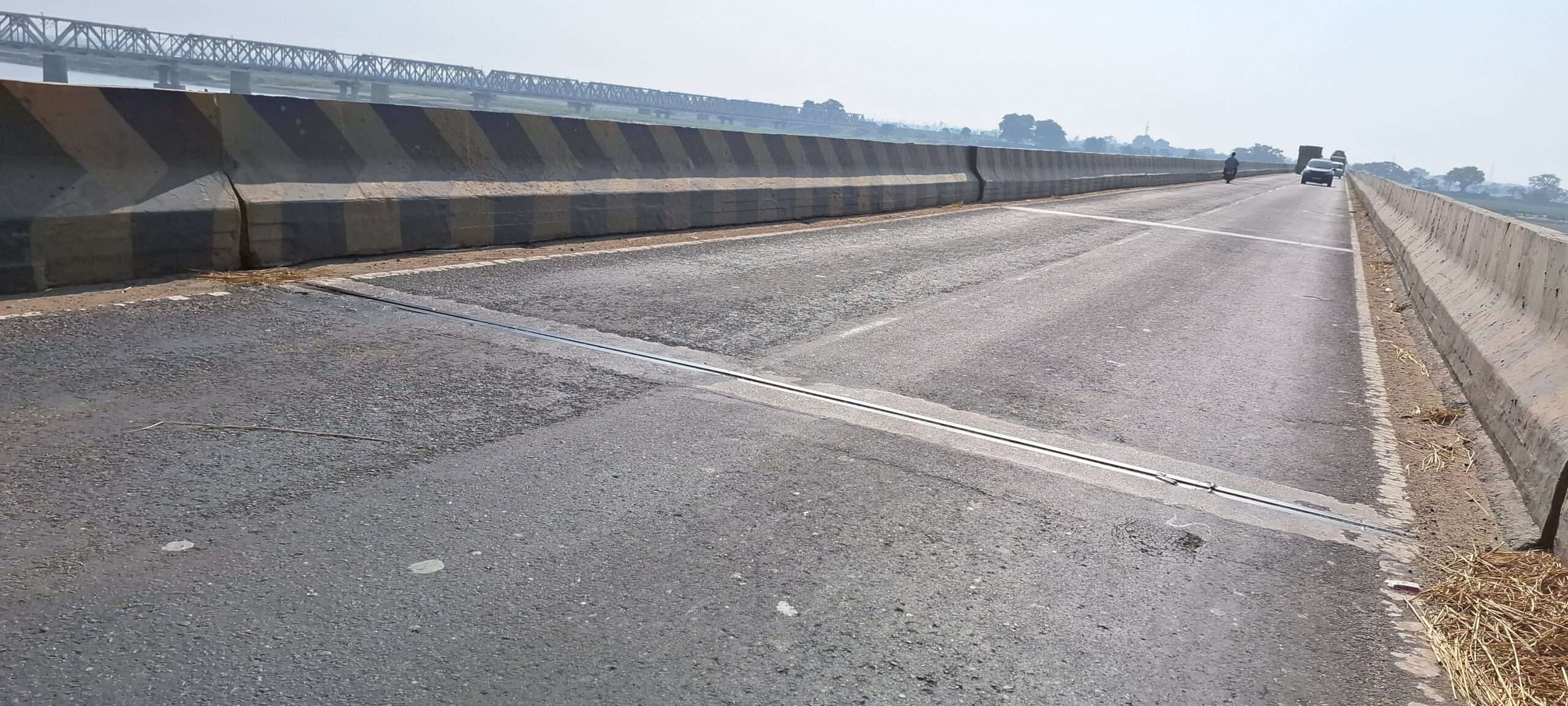 जोखिम भरा हुआ घने कोहरे में सड़कों पर परिचालन करना