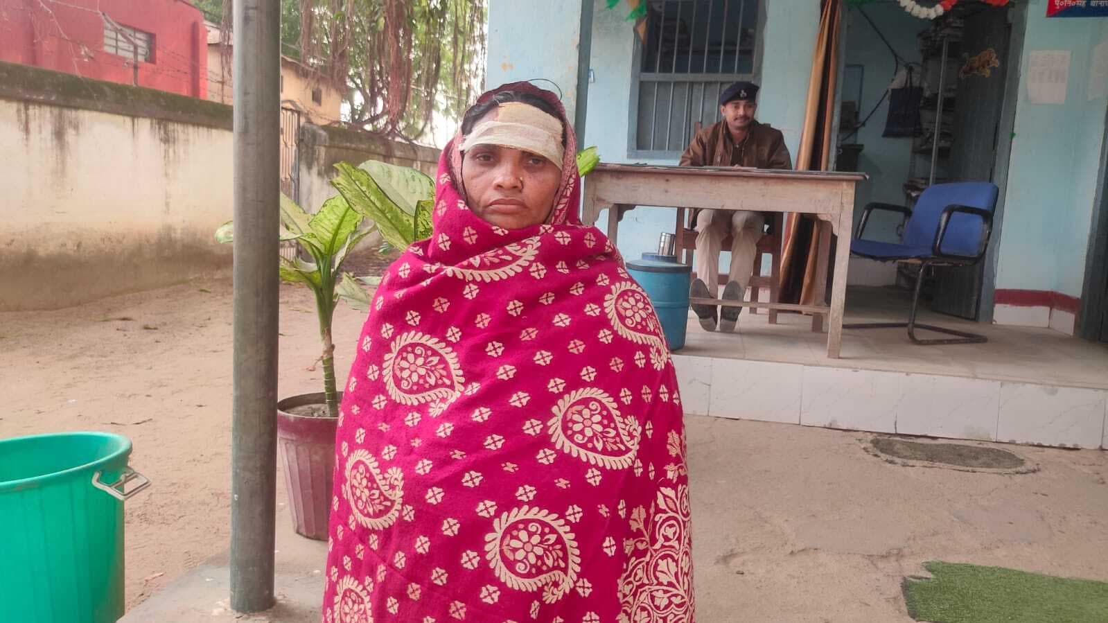 पुरानी रंजिश में महिला के साथ मारपीट