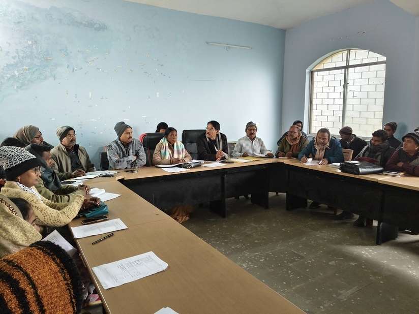 पंचायत समिति की बैठक में शिक्षा, स्वास्थ्य और बिजली समस्याओं पर जोरदार चर्चा