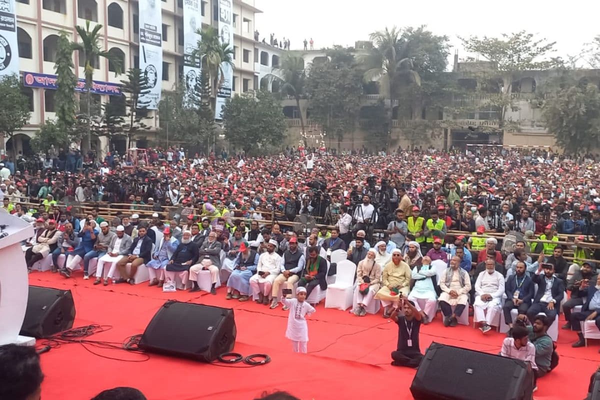 बांग्लादेश चुनाव से पहले जमात पर अमेरिका की नजर, भारत की बढ़ी चिंता; चीन भी हुआ एक्टिव बांग्लादेश चुनाव से पहले जमात पर अमेरिका की नजर, भारत की बढ़ी चिंता; चीन भी हुआ एक्टिव