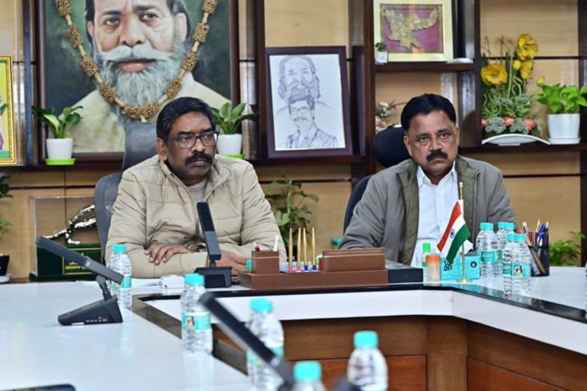 WEF की बैठक में हिस्सा लेंगे CM हेमंत सोरेन, प्रतिष्ठित संस्थानों के सामने रखेंगे अपनी अपनी बात WEF की बैठक में हिस्सा लेंगे CM हेमंत सोरेन, प्रतिष्ठित संस्थानों के सामने रखेंगे अपनी अपनी बात