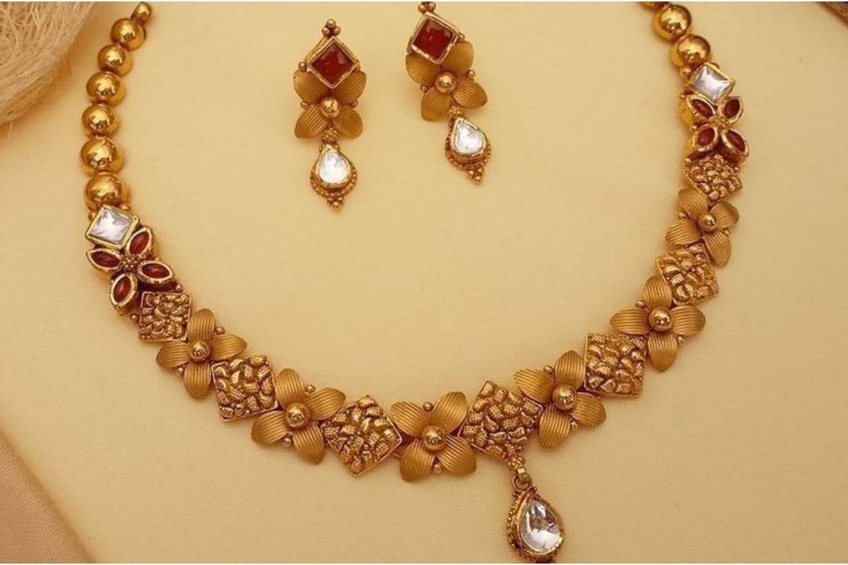 Light Weight Gold Necklace Set 10 Grams: मात्र 1 तोला में बनवाएं सोने का सबसे स्टाइलिश हार