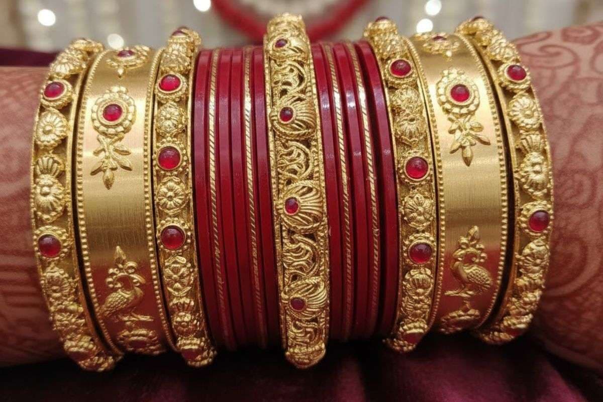 Lohri Special Chura Designs: ये लेटेस्ट चूड़ा डिजाइन आपके लोहड़ी लुक को बनाएंगे अट्रैक्टिव, जरूर करें ट्राई Lohri Special Chura Designs: ये लेटेस्ट चूड़ा डिजाइन आपके लोहड़ी लुक को बनाएंगे अट्रैक्टिव, जरूर करें ट्राई