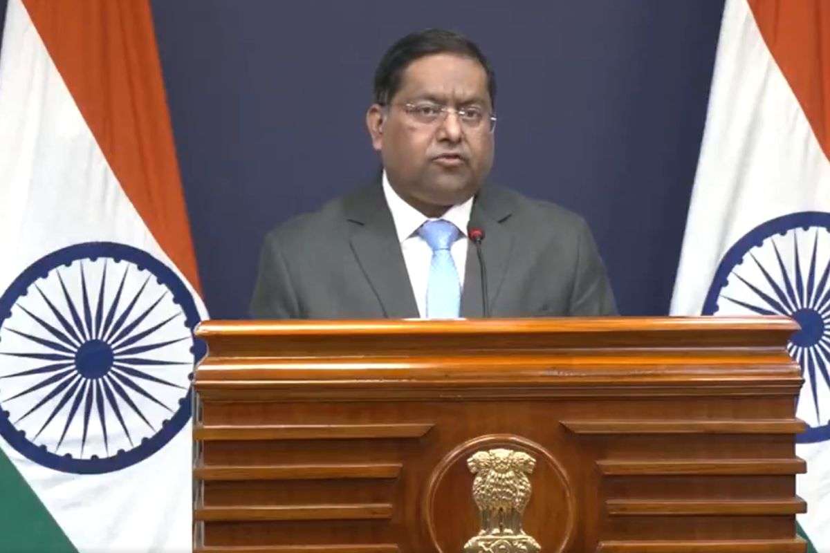 MEA On Trump Tariff: ऊर्जा नीति पर भारत का रुख साफ, ट्रंप के 500 % टैरिफ वाले बिल पर विदेश मंत्रालय की खरी-खरी