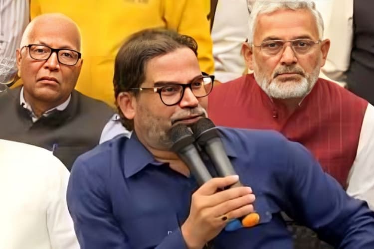 प्रशांत किशोर ने पटना हॉस्टल कांड में SIT और थानाध्यक्ष निलंबन का लिया श्रेय, अब सड़क से सरकार को घेरने की तैयारी