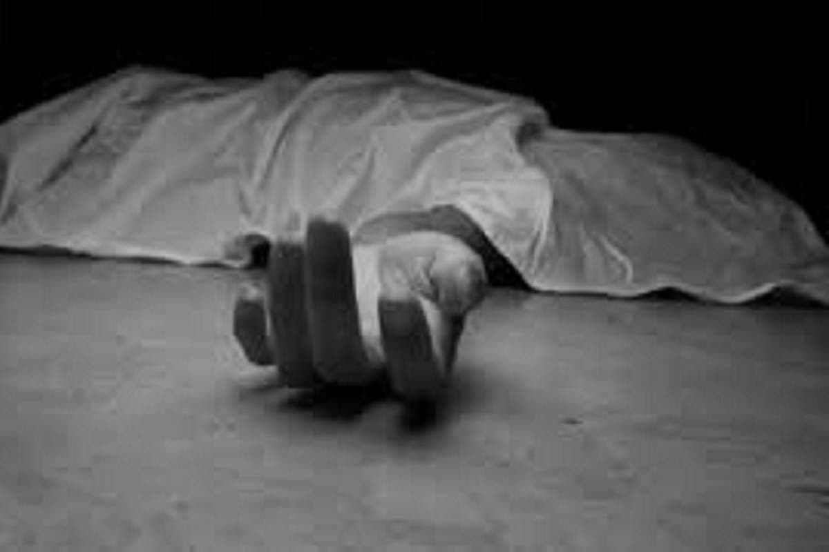 Bengal News: कोलकाता के पार्क सर्कस इलाके में घर की छत गिरी, एक बुजुर्ग की मौत, कई लोग घायल Bengal News: कोलकाता के पार्क सर्कस इलाके में घर की छत गिरी, एक बुजुर्ग की मौत, कई लोग घायल