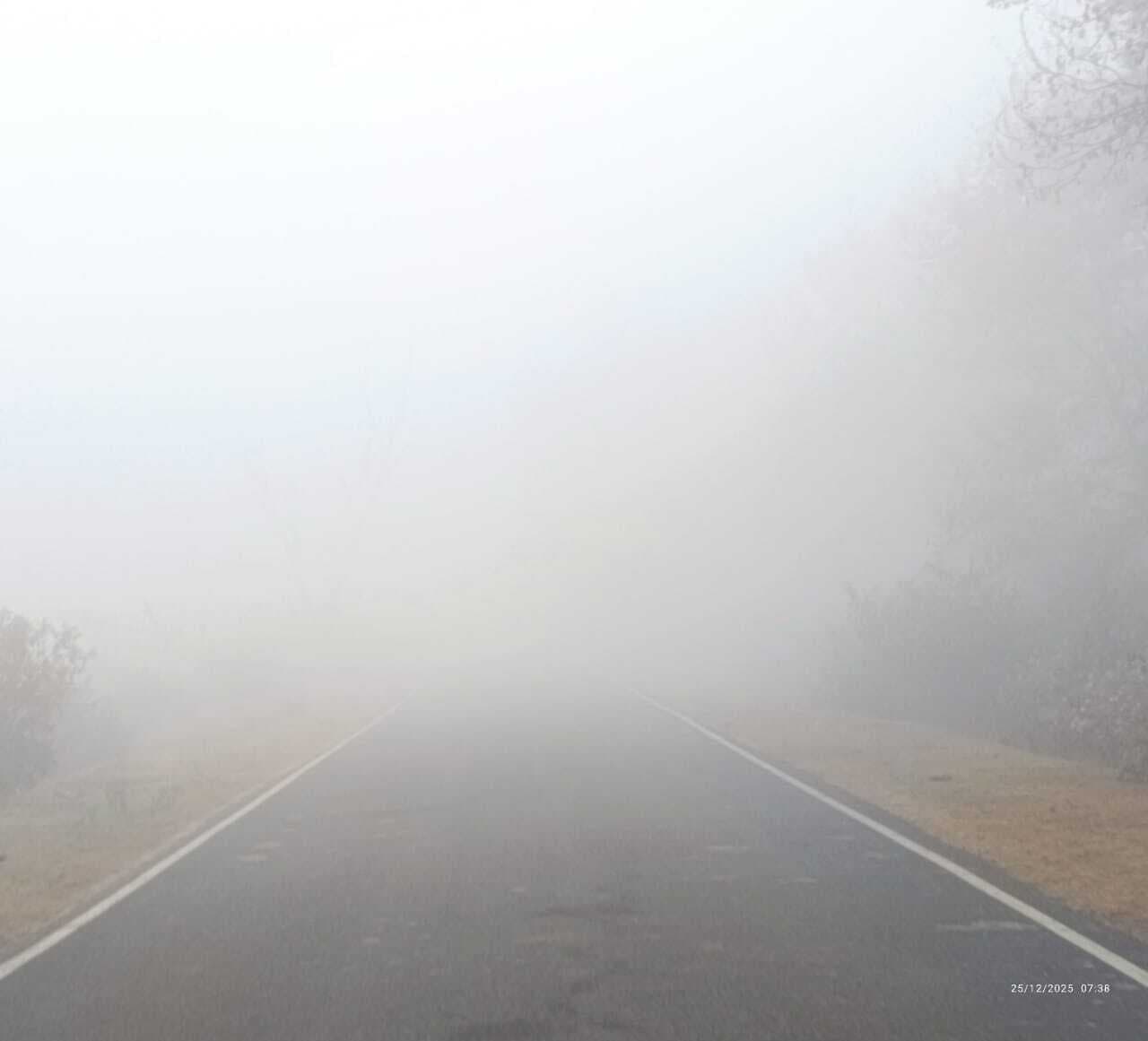 कनकनी भरी ठंड ने बढ़ायी समस्या, अलाव के भरोसे कट रहा समय