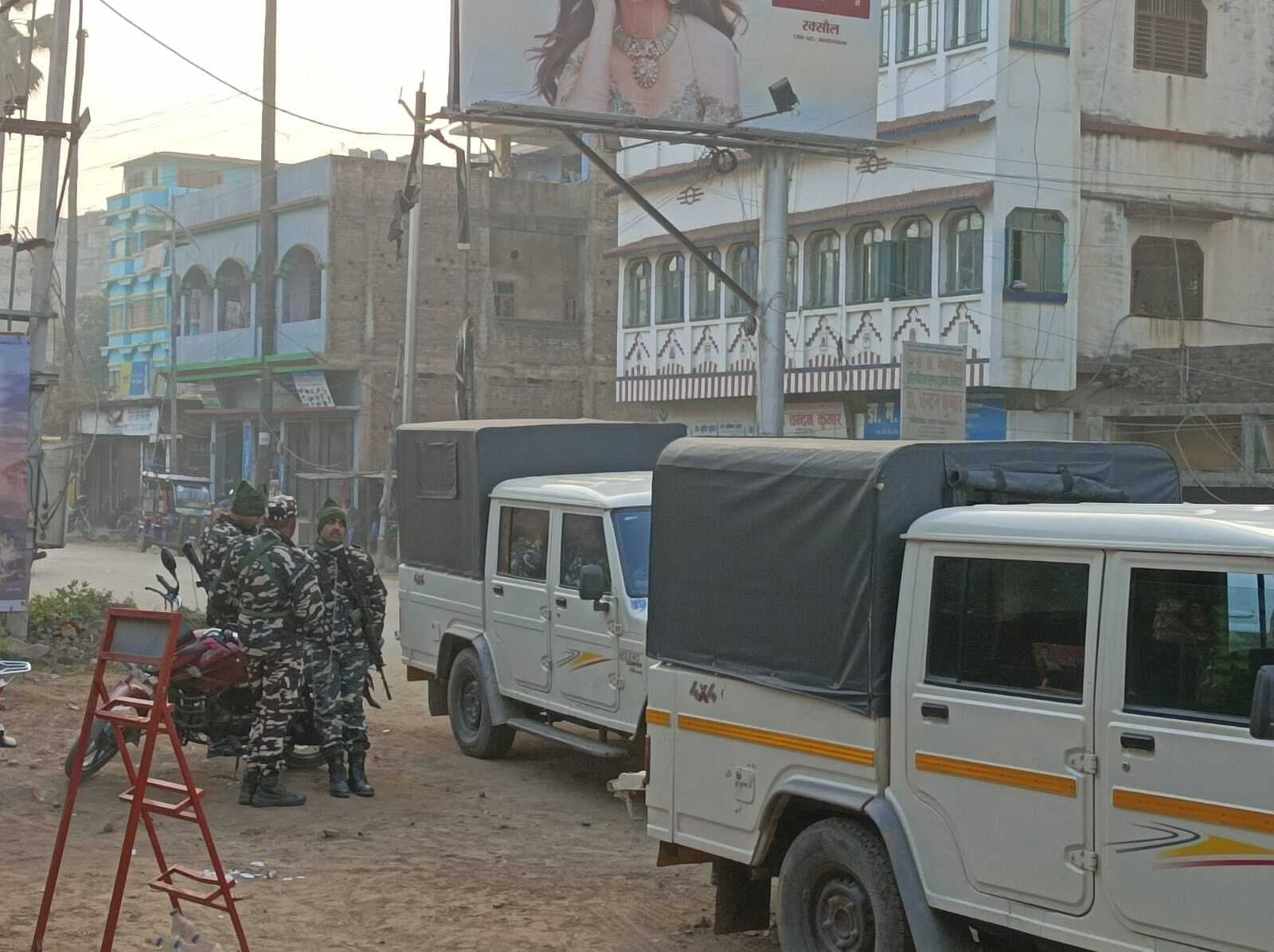 Motihari: रक्सौल में इनकम टैक्स का बड़ा छापा, व्यवसायी के प्रतिष्ठानों की ऐसे हुई जांच