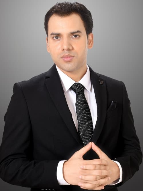 Bihar news : बिहार के किसान का बेटा Google व Apple के अधिकारियों को दे रहे कॉरपोरेट कम्युनिकेशन की ट्रेनिंग