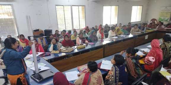 आंगनबाड़ी सेविकाओं को वृद्धि निगरानी सप्ताह में सक्रिय भूमिका निभाने के निर्देश