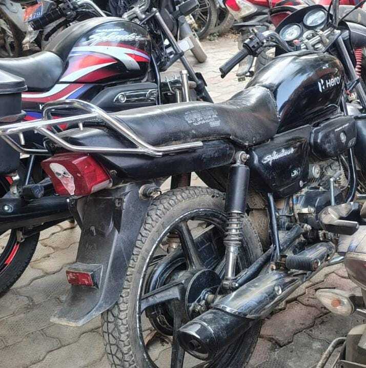पटना से चोरी मोटरसाइकिल को पुलिस ने किया बरामद, चोर फरार