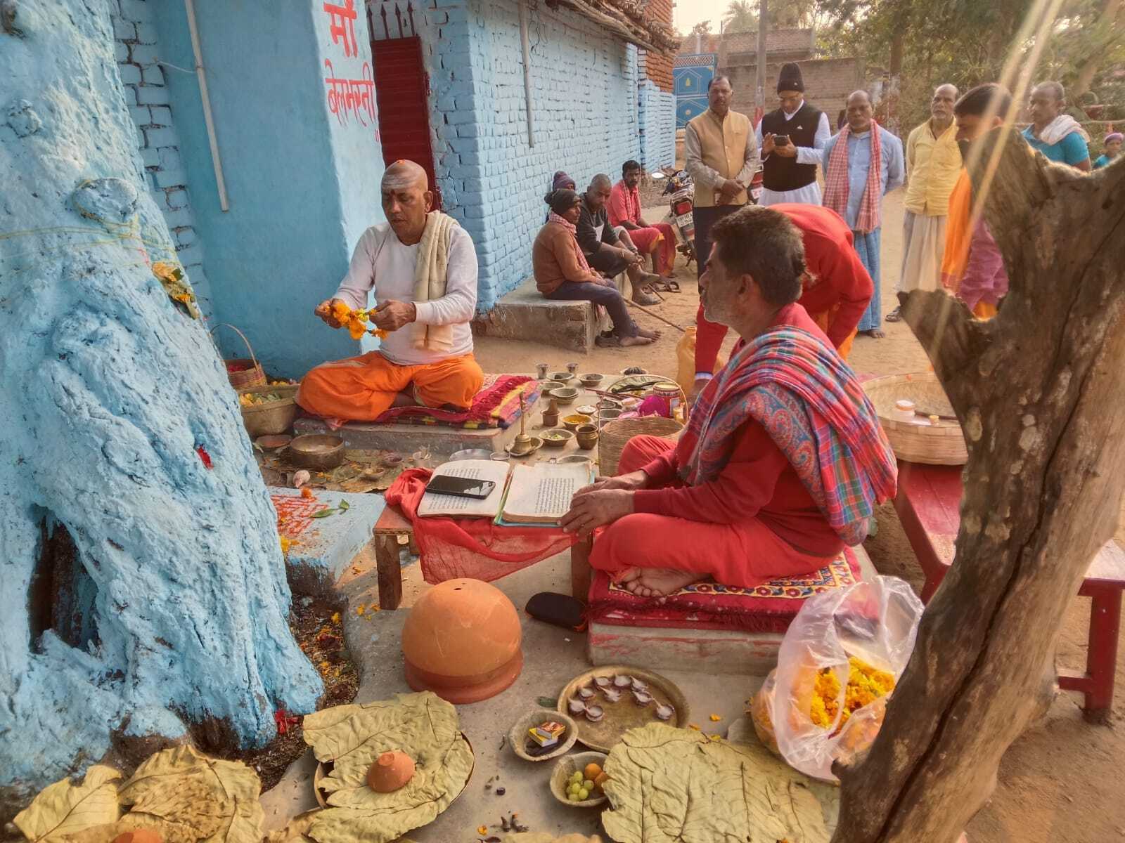 नेम-निष्ठा से किया बेलभरनी पूजन, मां को दिया निमंत्रण