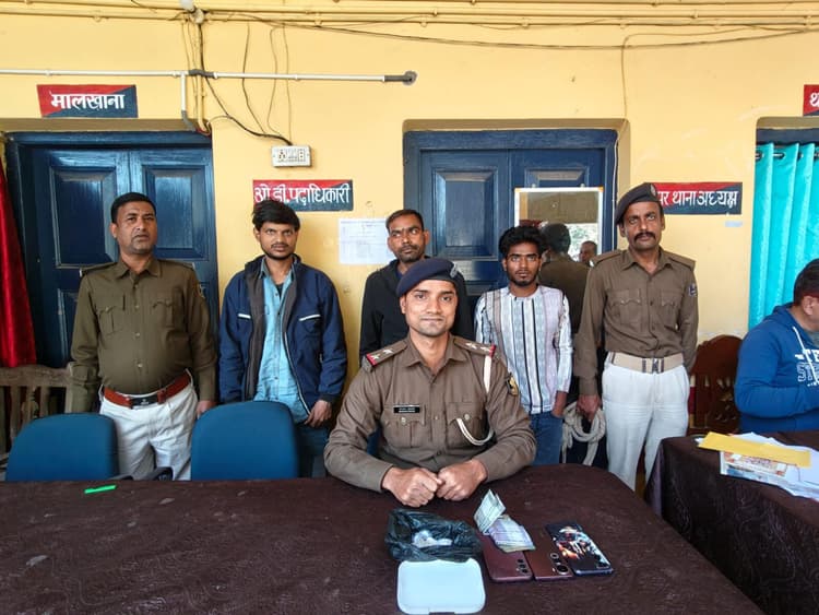 44 ग्राम स्मैक के साथ तीन गिरफ्तार