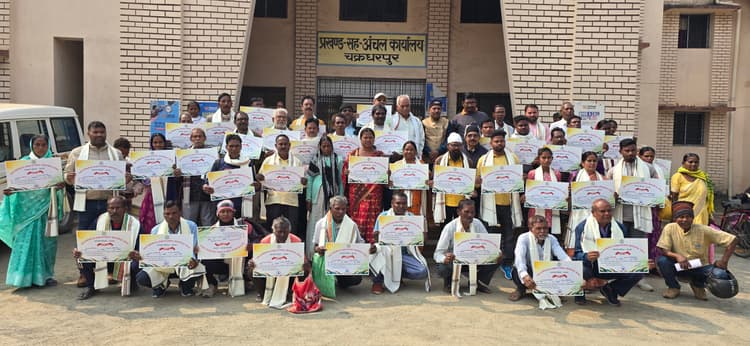 Chaibasa News : आंदोलनकारियों को उनका हक मिलना चाहिए : भुवनेश्वर