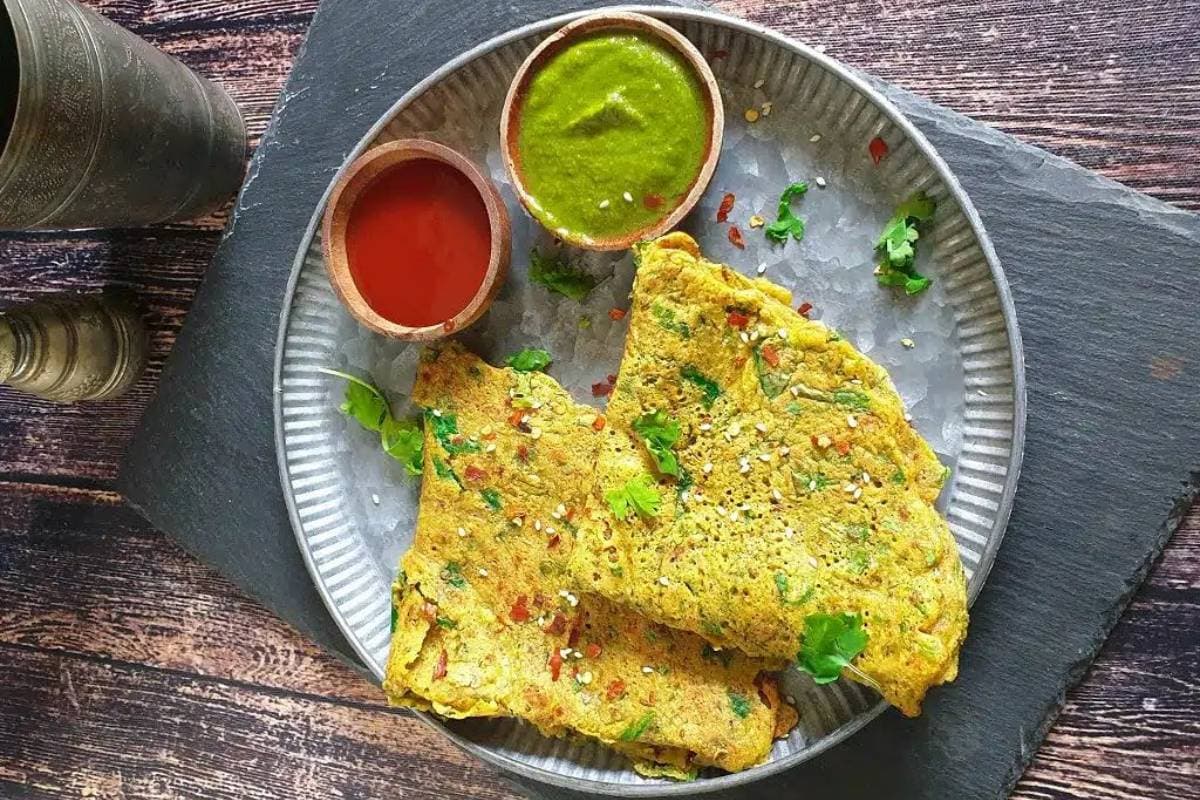 Moong Dal & Vegetable Cheela