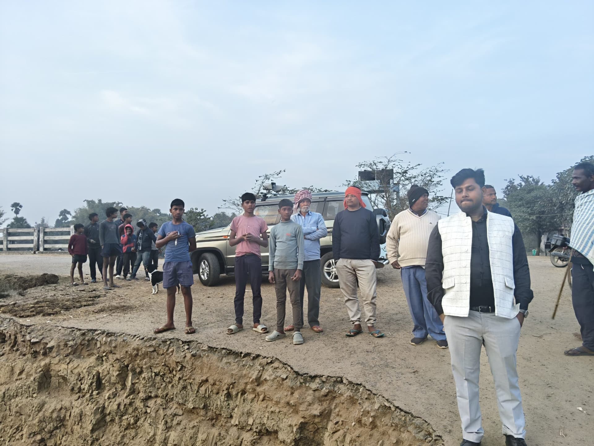 पैक्स गोदाम निर्माण को लेकर बीडीओ ने किया स्थलीय निरीक्षण