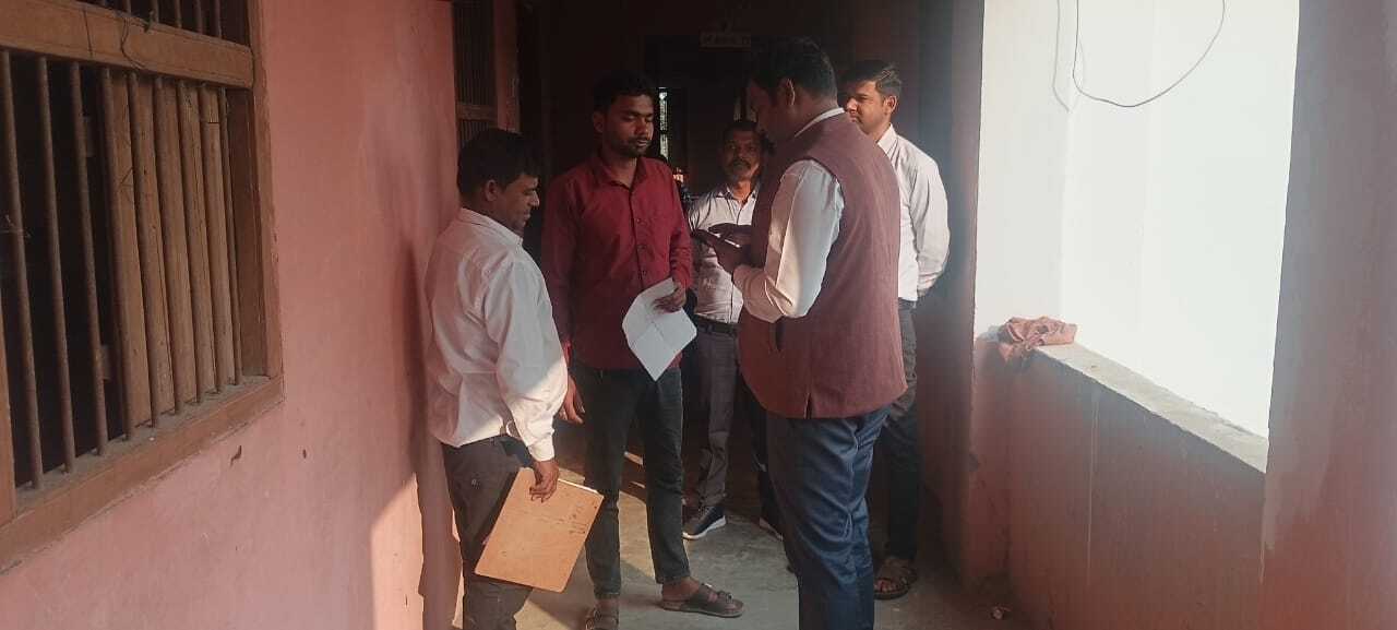 हंसी मंडल परीक्षा केंद्र से एक फर्जी परीक्षार्थी गिरफ्तार
