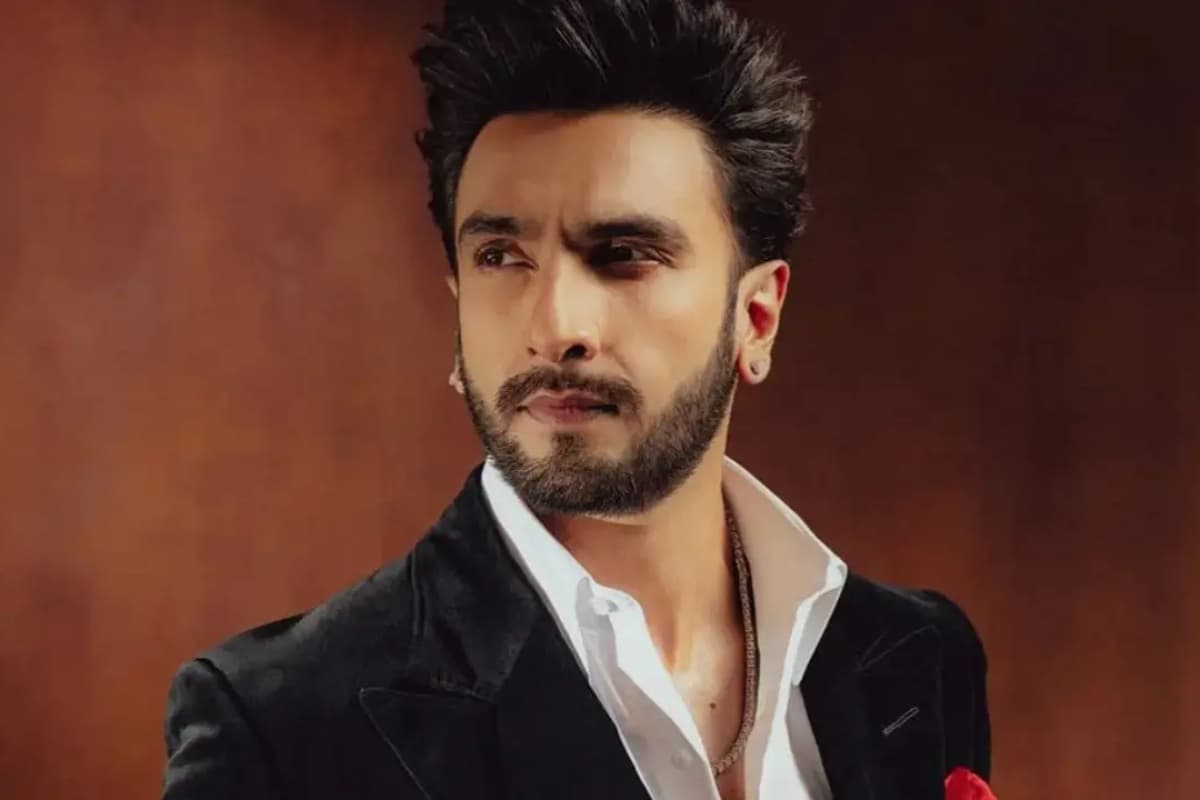 Ranveer Singh pralay zombie thriller film 300 crore bollywood industry Ranveer Singh pralay zombie thriller film 300 crore bollywood industry