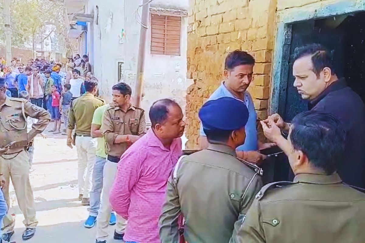किराए के कमरे से चल रहा था शराब का खेल, होली से पहले पटना में ‘होम डिलीवरी’ रैकेट का खुलासा किराए के कमरे से चल रहा था शराब का खेल, होली से पहले पटना में ‘होम डिलीवरी’ रैकेट का खुलासा
