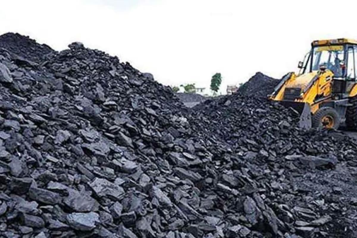 कोयला उत्पादन में पिछड़ीं झारखंड की कंपनियां! ECL का प्रदर्शन 67 फीसदी पर सिमटा, MCL और SECL ने मारी बाजी