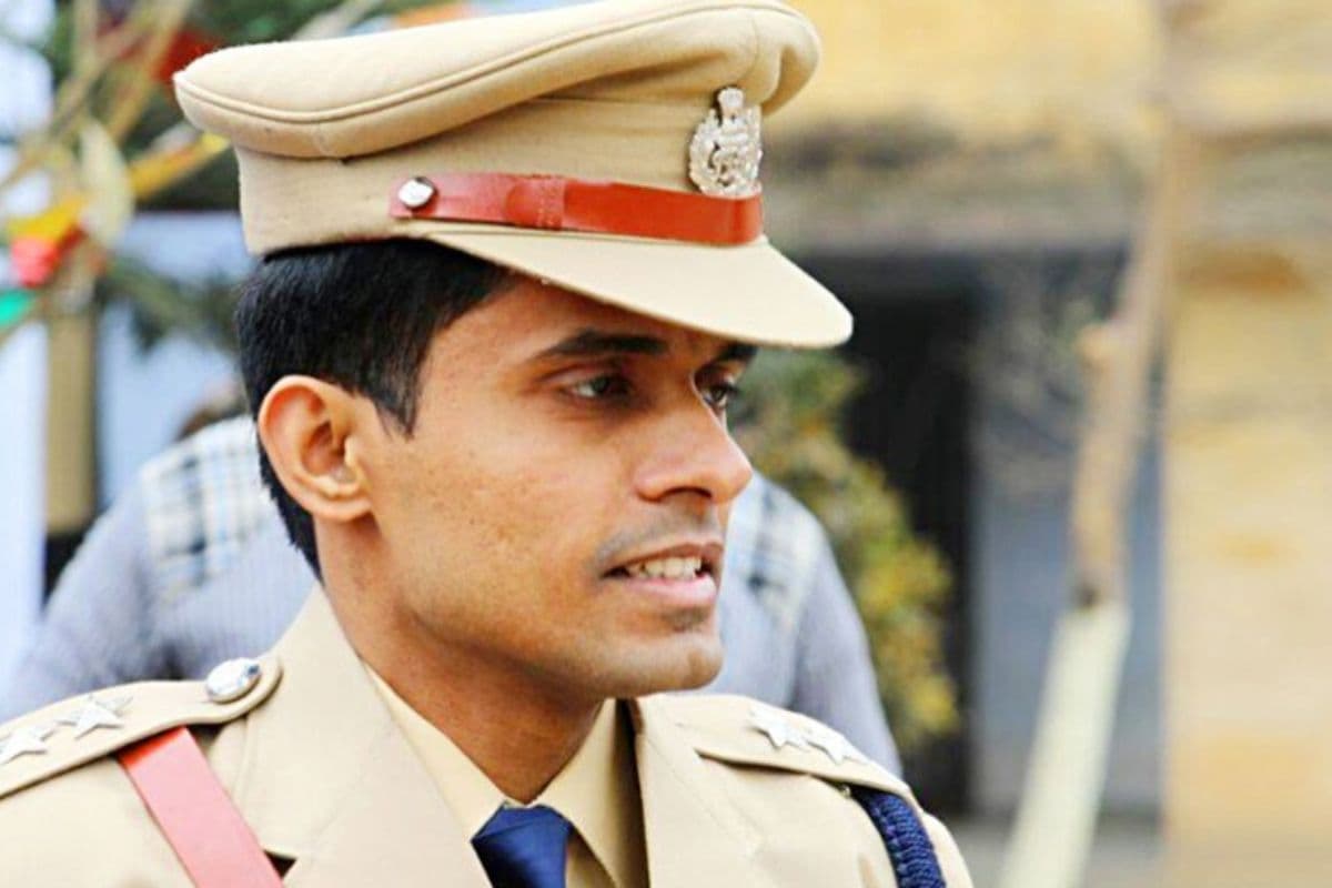 IPS vinay tiwari IPS vinay tiwari