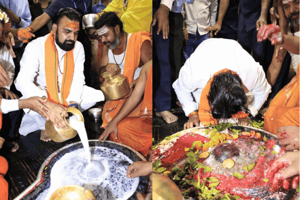 बाबा बैद्यनाथ के दरबार पहुंचे बिहार के CM सम्राट चौधरी, बाबा से मांगी बिहार की उन्नति बाबा बैद्यनाथ के दरबार पहुंचे बिहार के CM सम्राट चौधरी, बाबा से मांगी बिहार की उन्नति