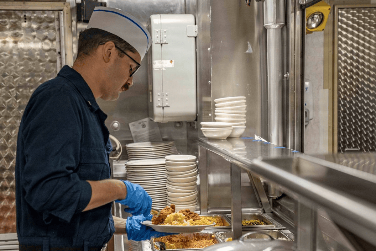 US Warships Food Shortage