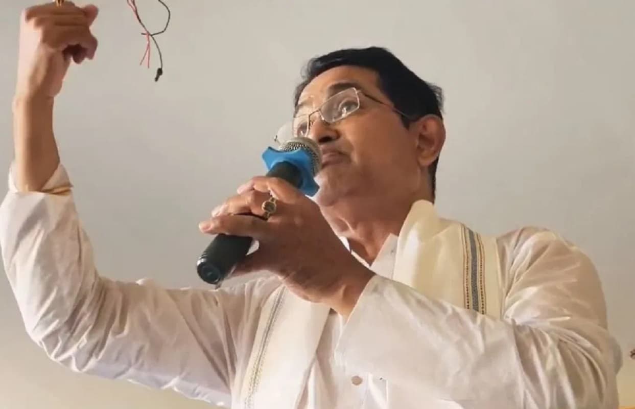 “मैं उनकी खाल उतारकर ढोल बनाऊँगा”, TMC उम्मीदवार हुमायूं कबीर की विपक्ष को चेतावनी “मैं उनकी खाल उतारकर ढोल बनाऊँगा”, TMC उम्मीदवार हुमायूं कबीर की विपक्ष को चेतावनी