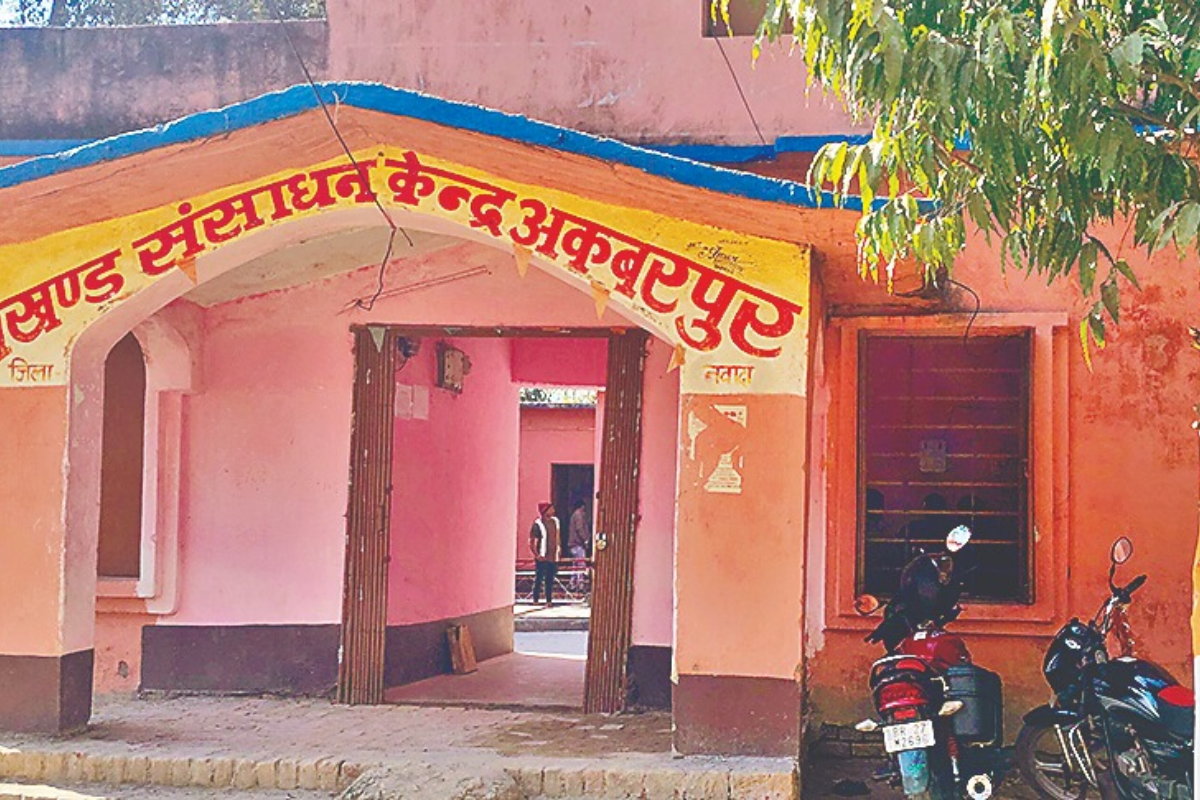 नवादा में शोपीस बने टैबलेट, 90% प्रारंभिक विद्यालयों में नहीं शुरू हुई डिजिटल हाजिरी