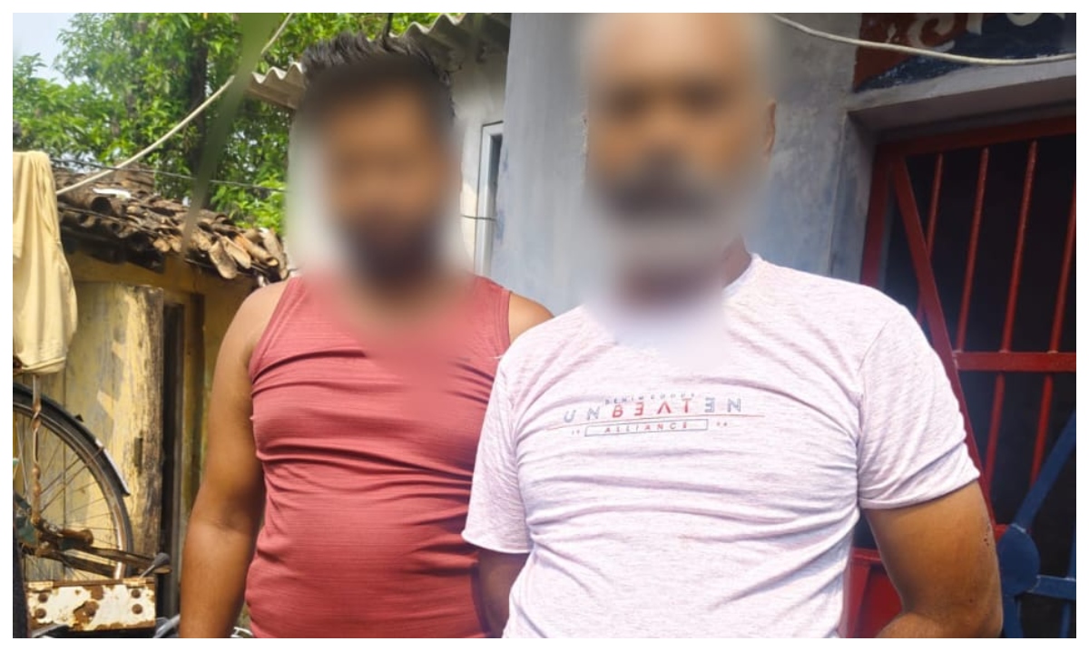 Police personnel taking action after an attack by drunken youths on a patrol team in Samastipur. Police personnel taking action after an attack by drunken youths on a patrol team in Samastipur.