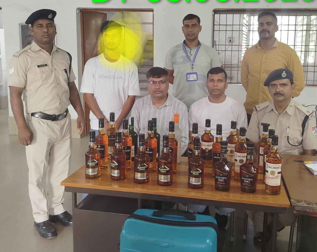 Bokaro News : बिहार ले जायी जा रही 23 बोतल शराब जब्त
