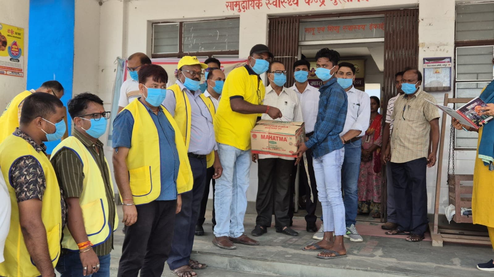 लायंस क्लब उड़ान ने 12 यक्ष्मा मरीजों को लिया गोद, हाई प्रोटीन राशन किट का वितरण