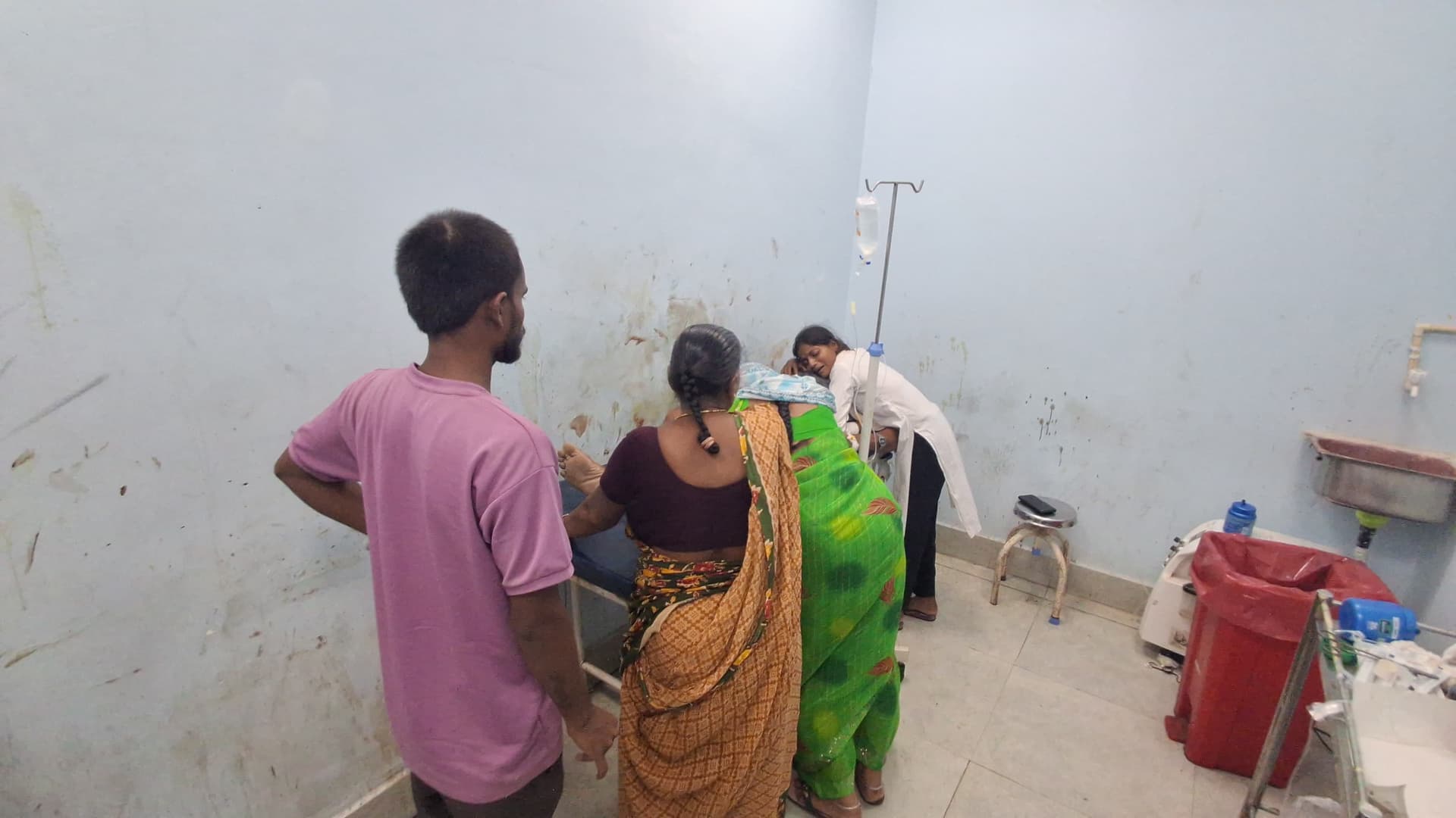 गोपालगंज में पारिवारिक विवाद से परेशान व्यक्ति ने खाया सल्फास, इलाज के दौरान मौत