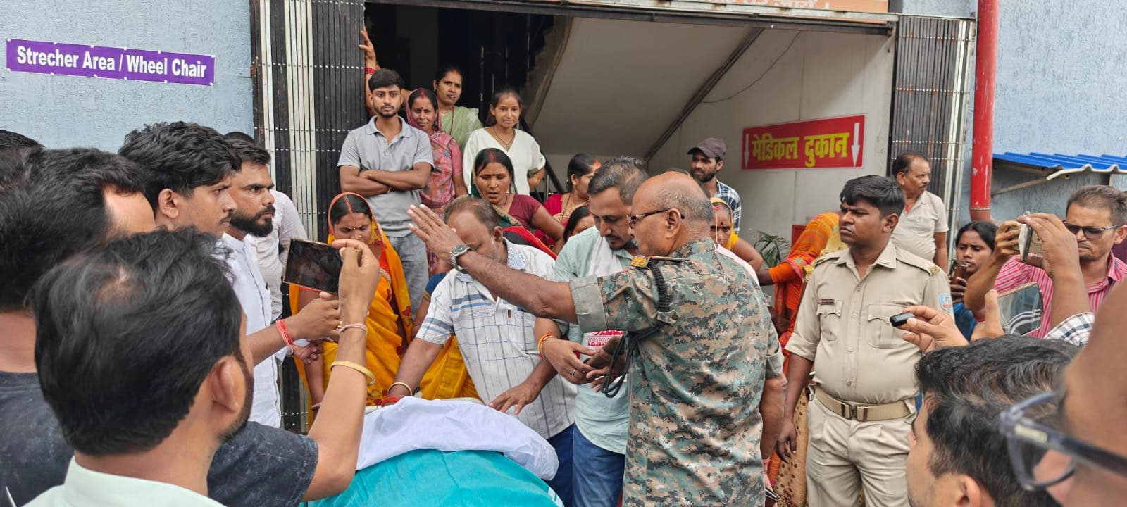 प्रसव के बाद महिला की मौत, परिजनों का हंगामा