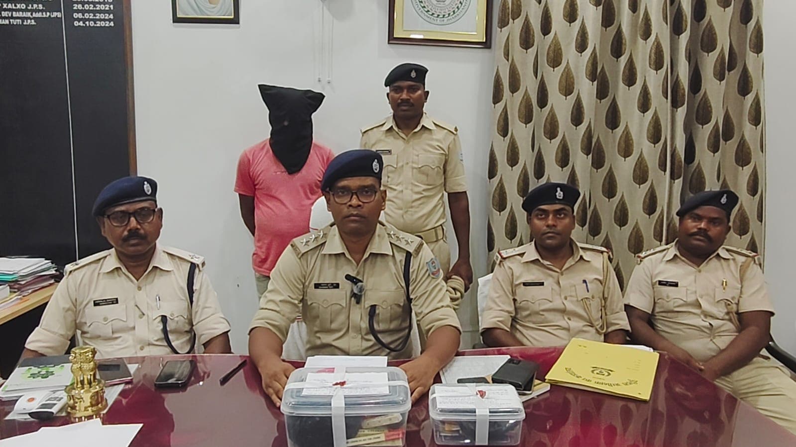70 पुड़िया गांजा के साथ एक व्यक्ति गिरफ्तार