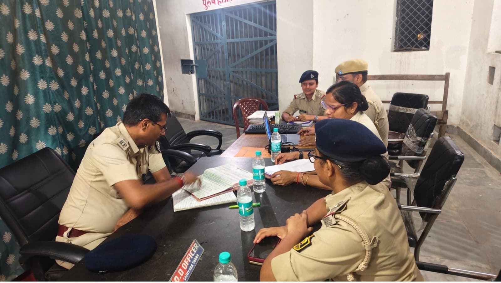 सहियारा थाना में औचक निरीक्षण, पुलिस कर्मियों को मिले सख्त निर्देश