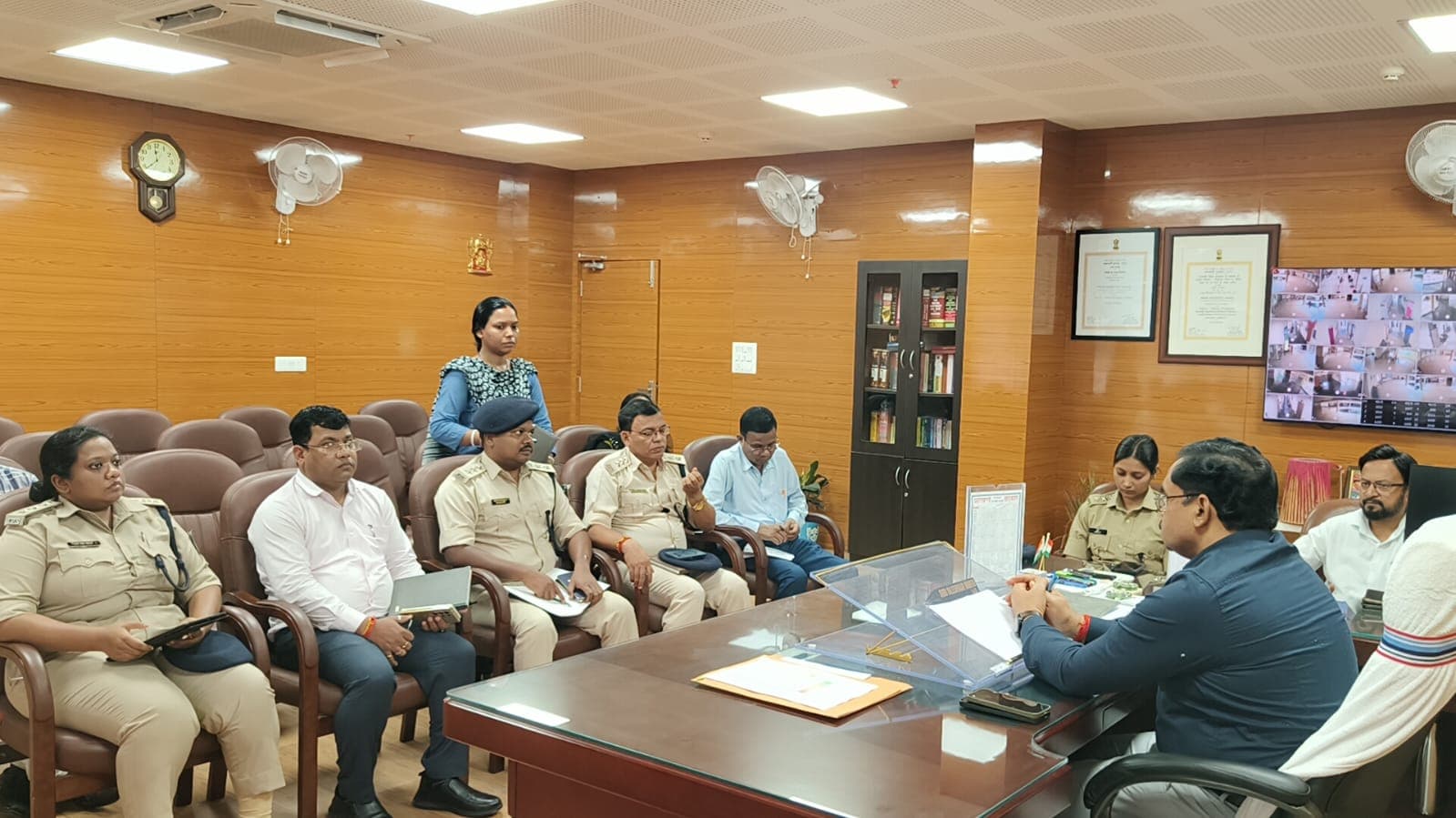 गुमला में उर्वरक कालाबाजारी व मूल्य नियंत्रण को लेकर प्रशासन सख्त