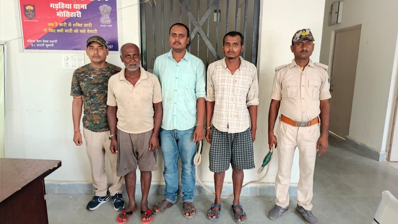 किसान पर चाकू से जानलेवा हमला, पुलिस ने 24 घंटे में पिता-पुत्र समेत तीन आरोपियों को दबोचा