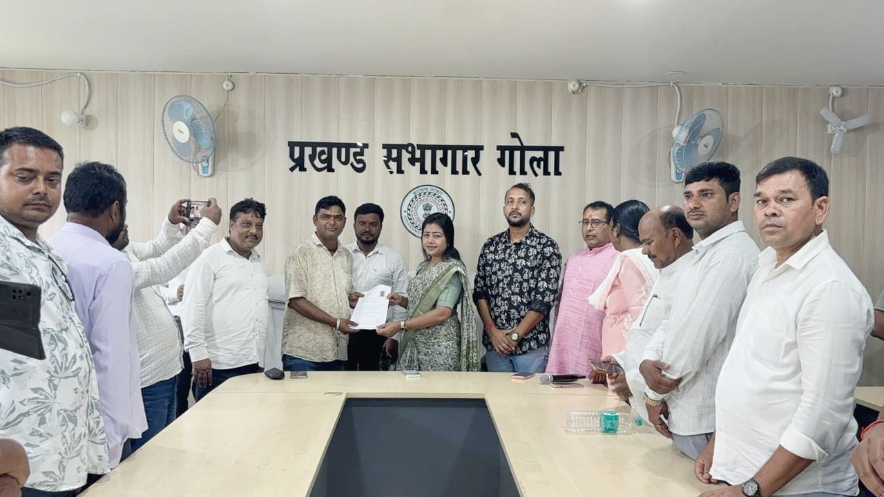 विधायक ममता देवी ने किया लर्निंग लाइसेंस का वितरण
