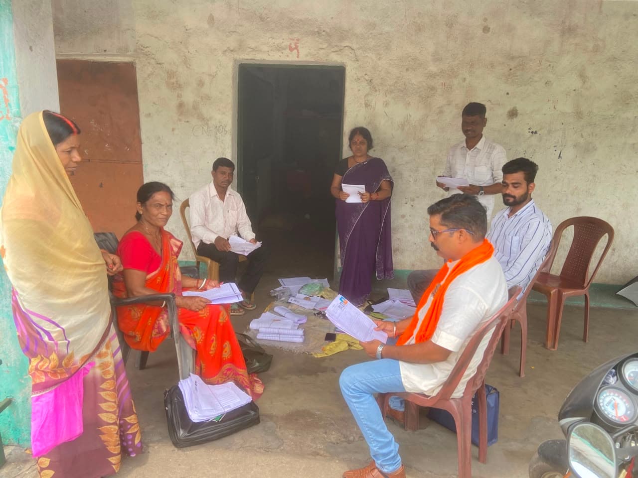 एसआइआर कार्य में सहयोग किया